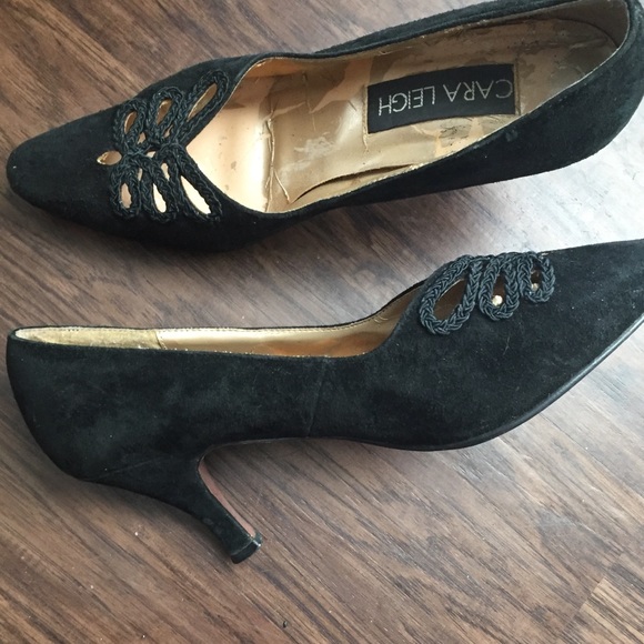 BLACK HEELS - Picture 1 of 8